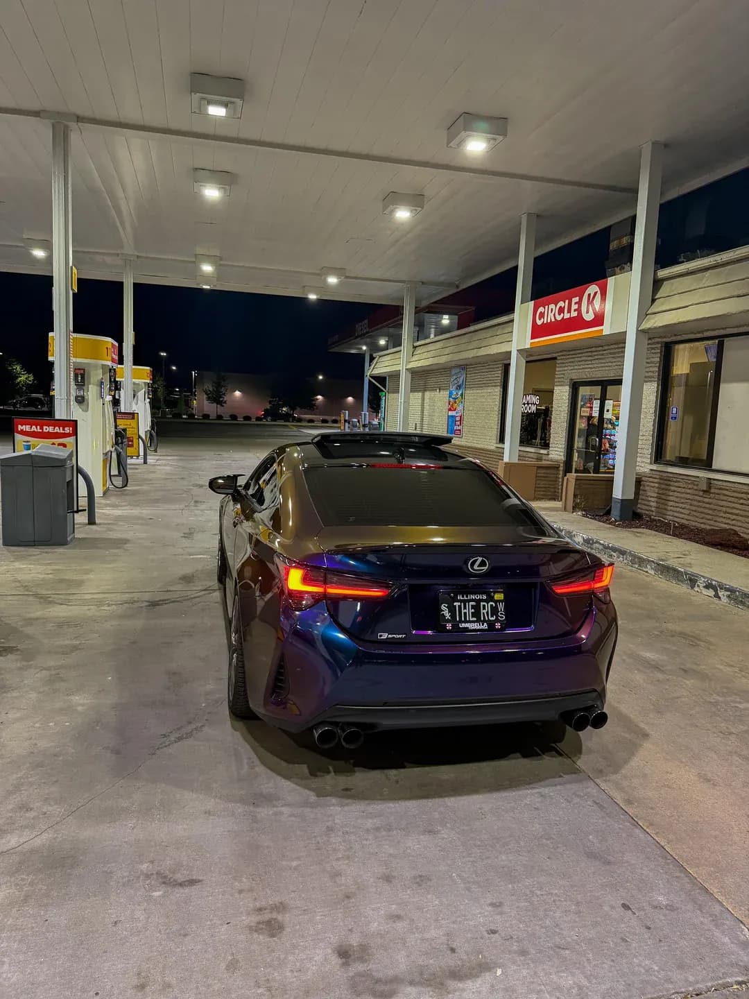 Один Lexus RC — синий, бирюзовый, фиолетовый и золотистый, медиа 6 из 10